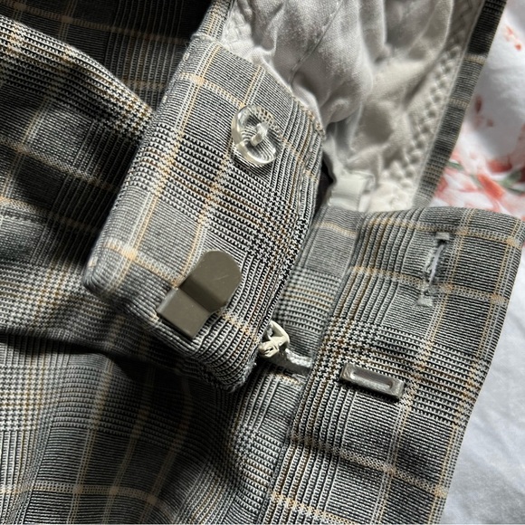 H&M Gray Plaid Slacks Regular Waist Ankle Length - Picture 5 of 5